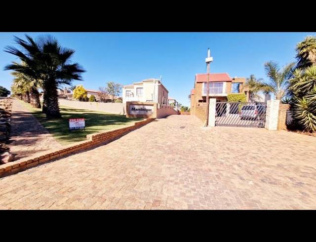 3 BEDROOM TOWNHOUSE FOR SALE IN BASSONIA
